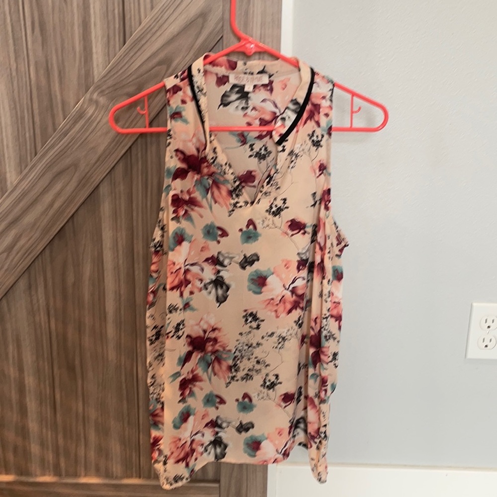 Pink flower tank
